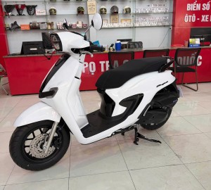 XE STYLO TRẮNG ABS