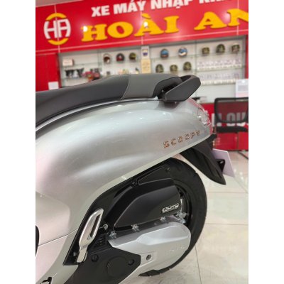 XE SCOOPY BẠC PORCHE 2025