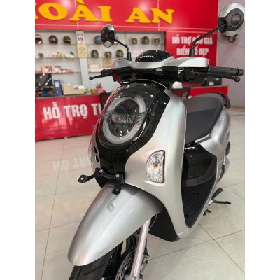 XE SCOOPY BẠC PORCHE 2025