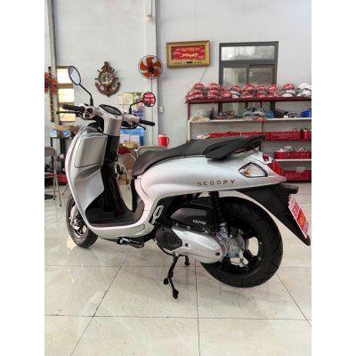 XE SCOOPY BẠC PORCHE 2025