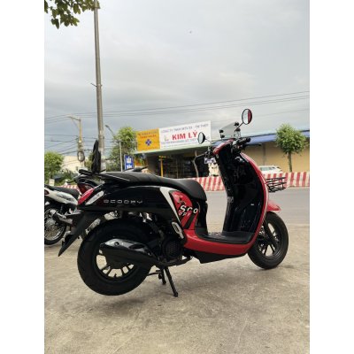xe  scoopy 2023 màu đỏ hồng